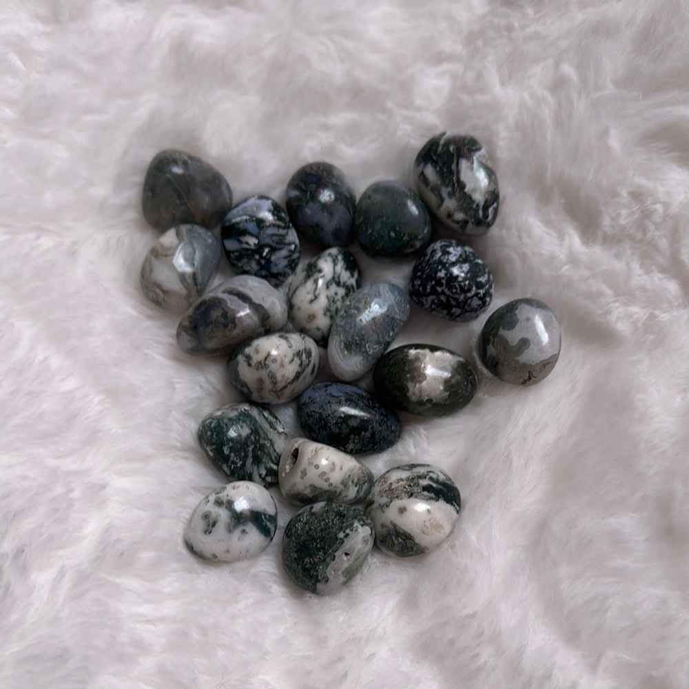 Natural Moss Agate Tumbles